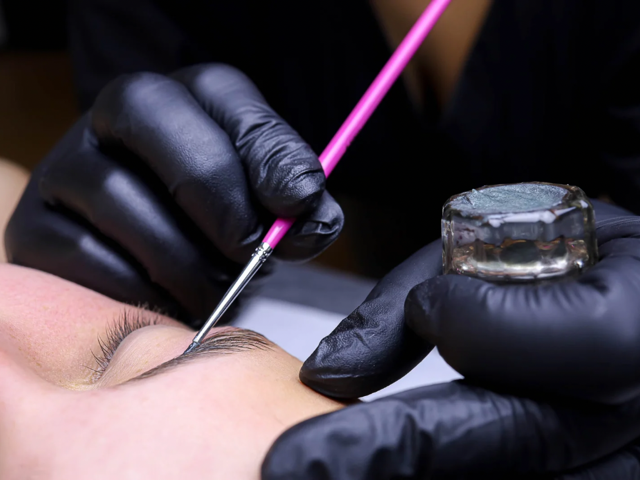 Brow Wax, Shape & Tint